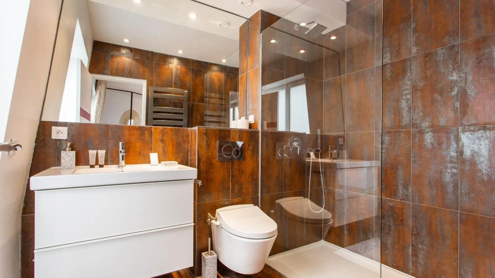 Authentic - 4br-10p - Moulin Rouge * Paris