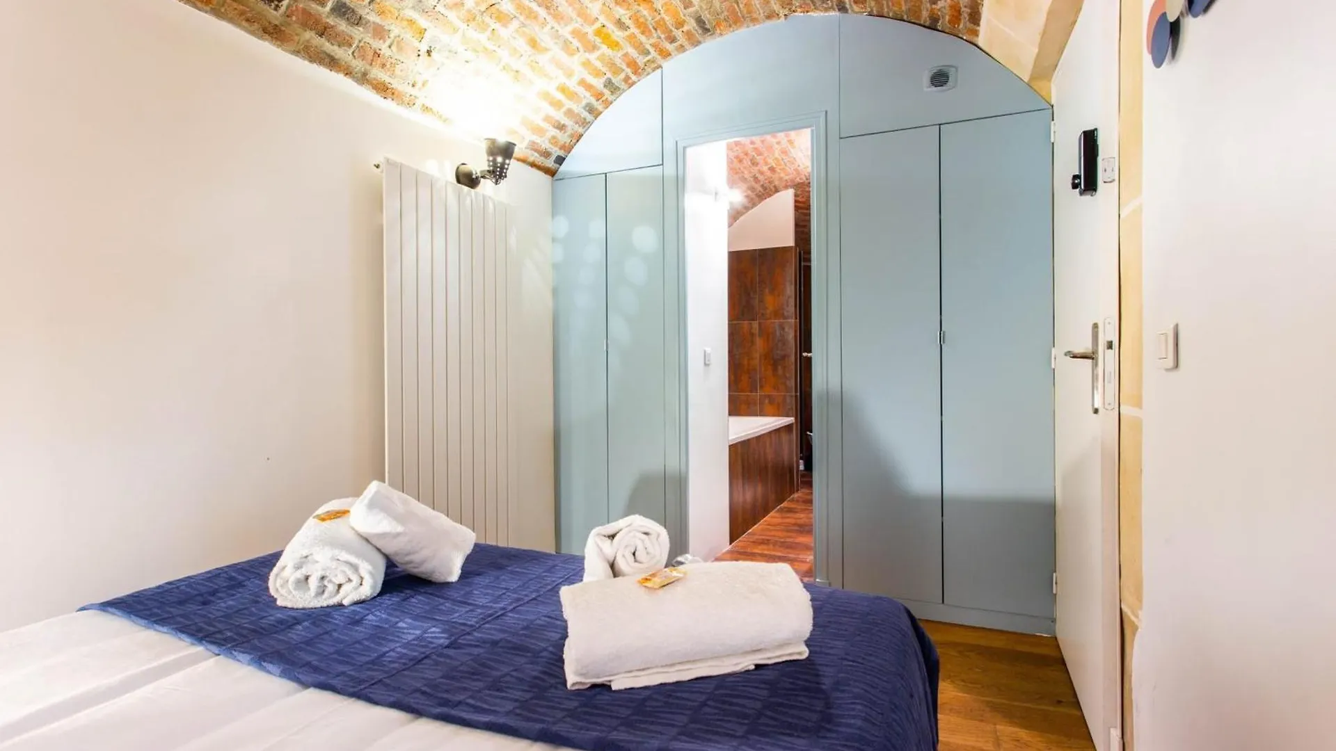 Appartamento Authentic - 4br-10p - Moulin Rouge Parigi
